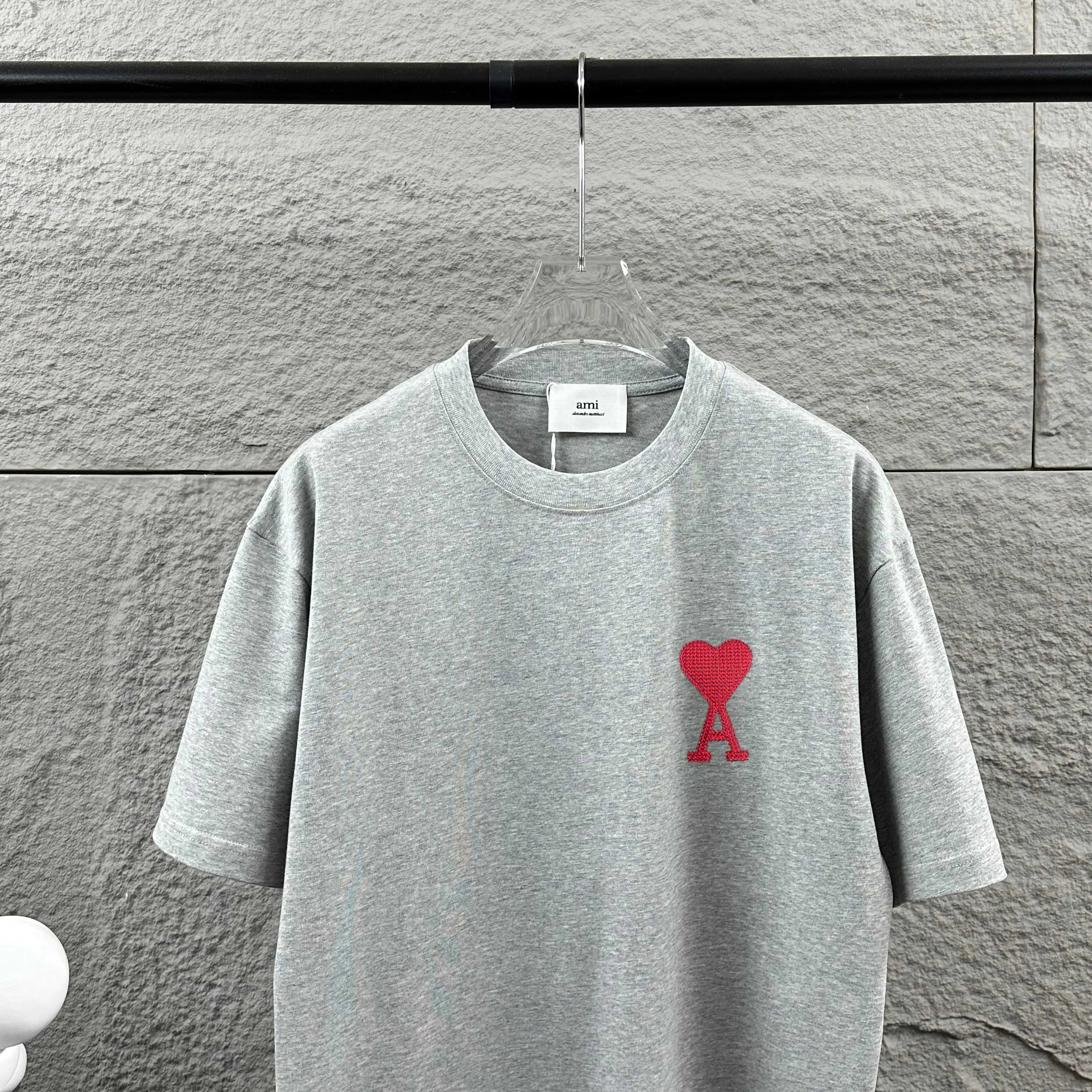 Ami Love 2026 Spring and Summer Style Classic simple three-dimensional big love embroidered personalized logo Customized double yarn plain cotton fabric Short-sleeved T-shirt Men and women Same Style Color: Black White Flower Gray Size: S (90-130 pounds) M (120-150 pounds) L (140-165 pounds) XL (160-180 pounds) XXL (180-210 pounds)